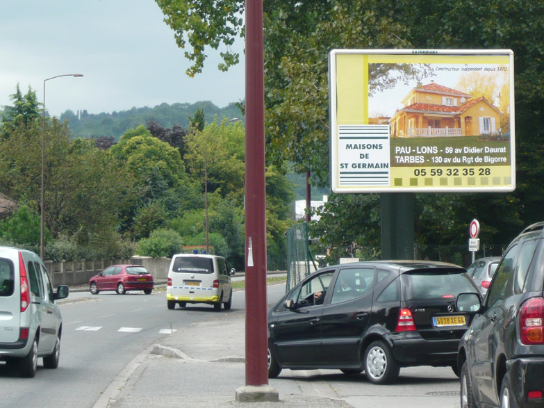 Exemple d'affichage 4x3m réalisé par Exterieurs dans les départements 64, 65 et 31