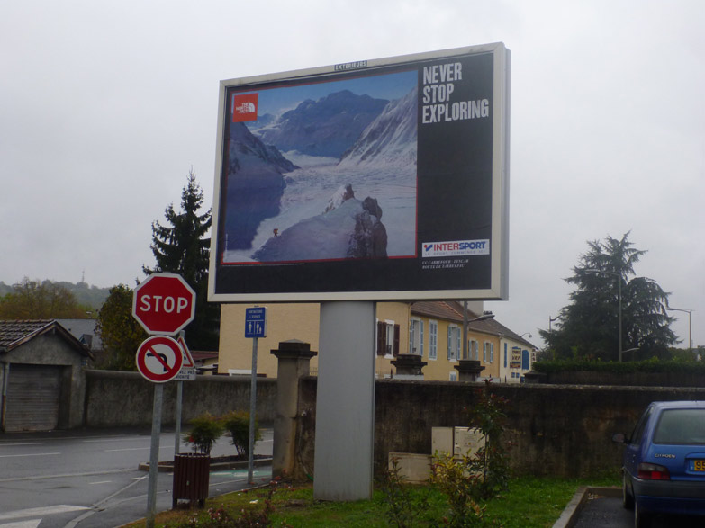 Exemple d'affichage 4x3m réalisé par Exterieurs dans les départements 64, 65 et 31